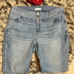 Lane Bryant High Rise Jegging 3 Buttons Sz 22